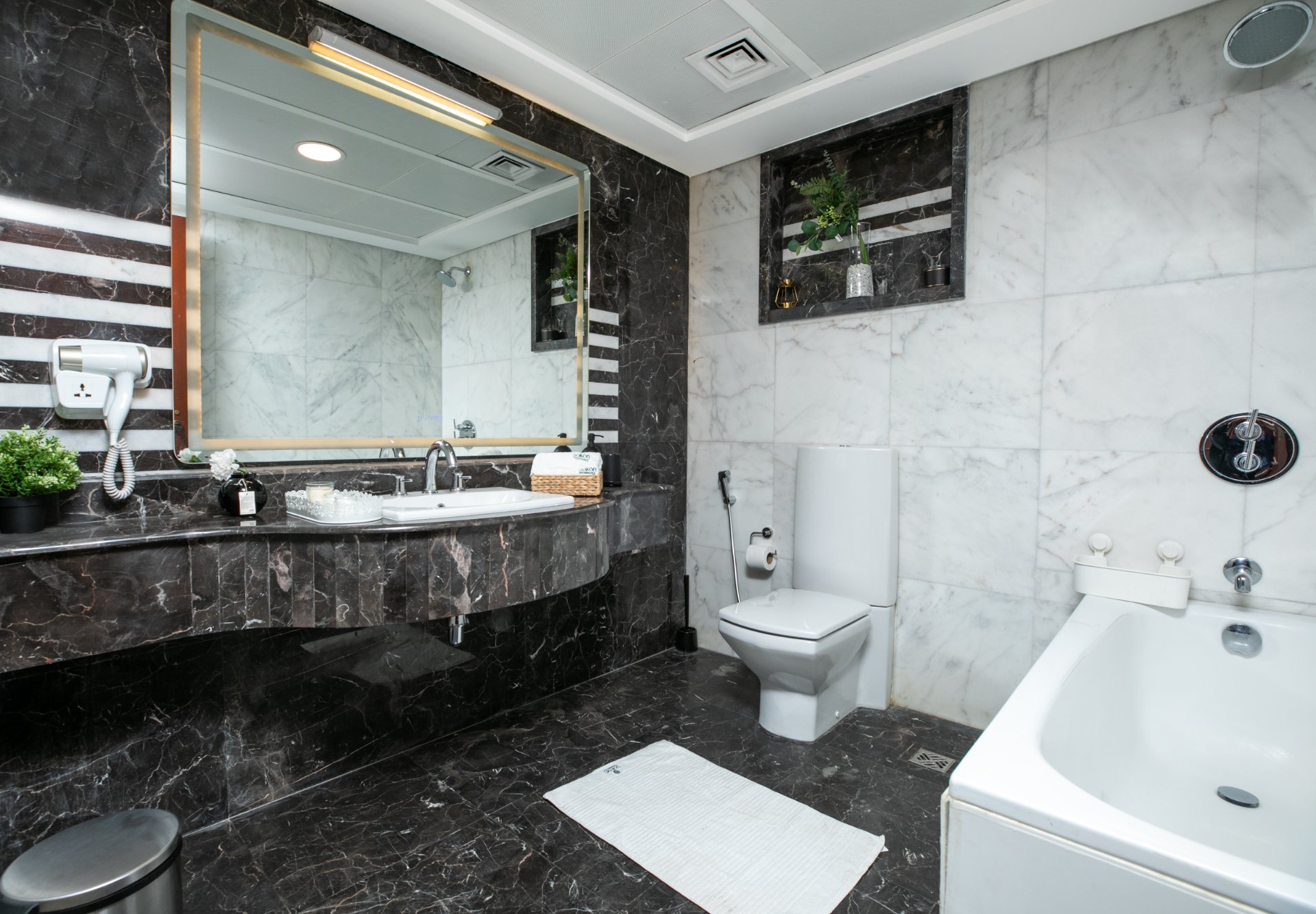 Deluxe Room at Hilton view 4
