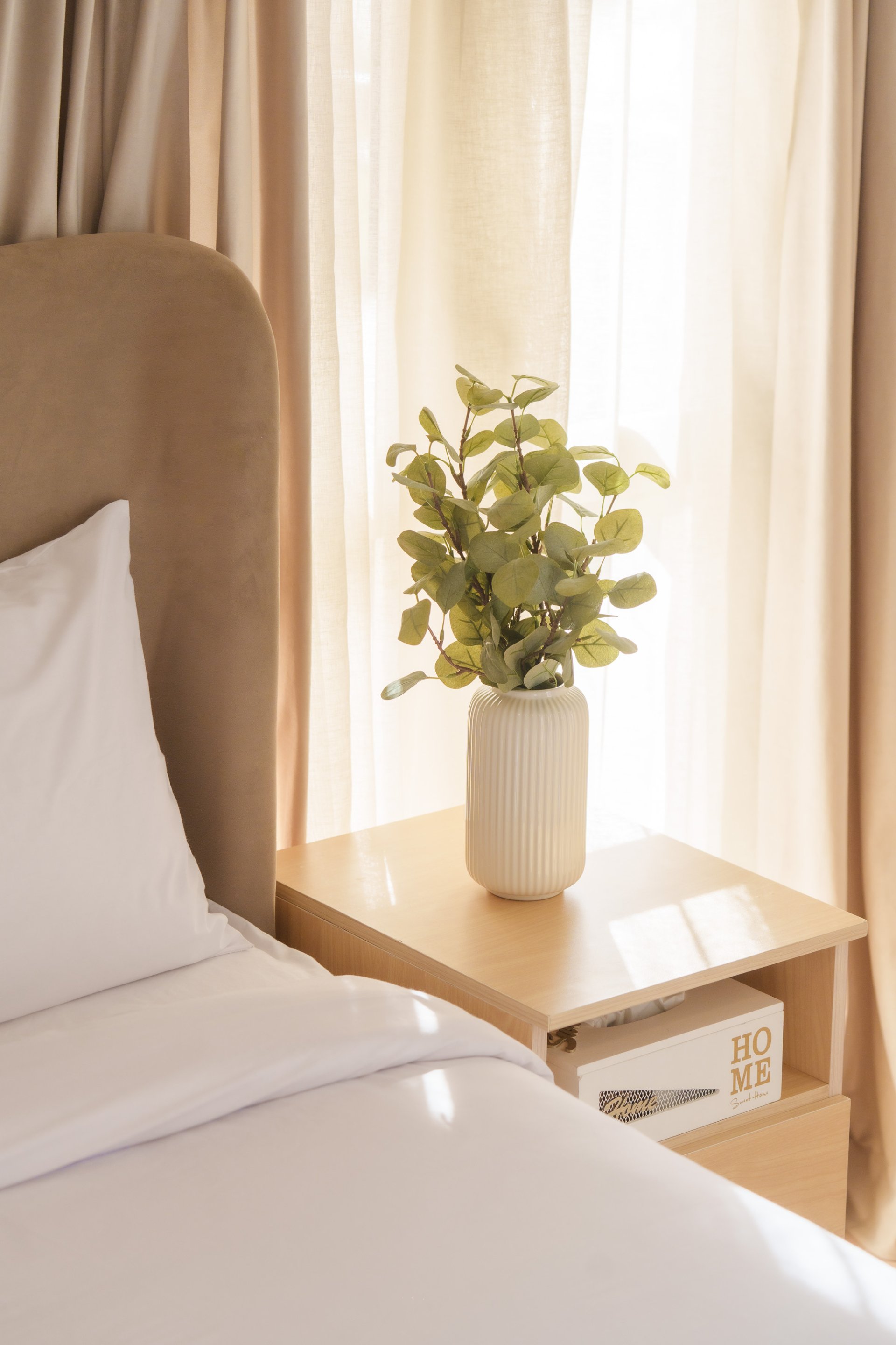 3BR Boho Apartment in Rehab City