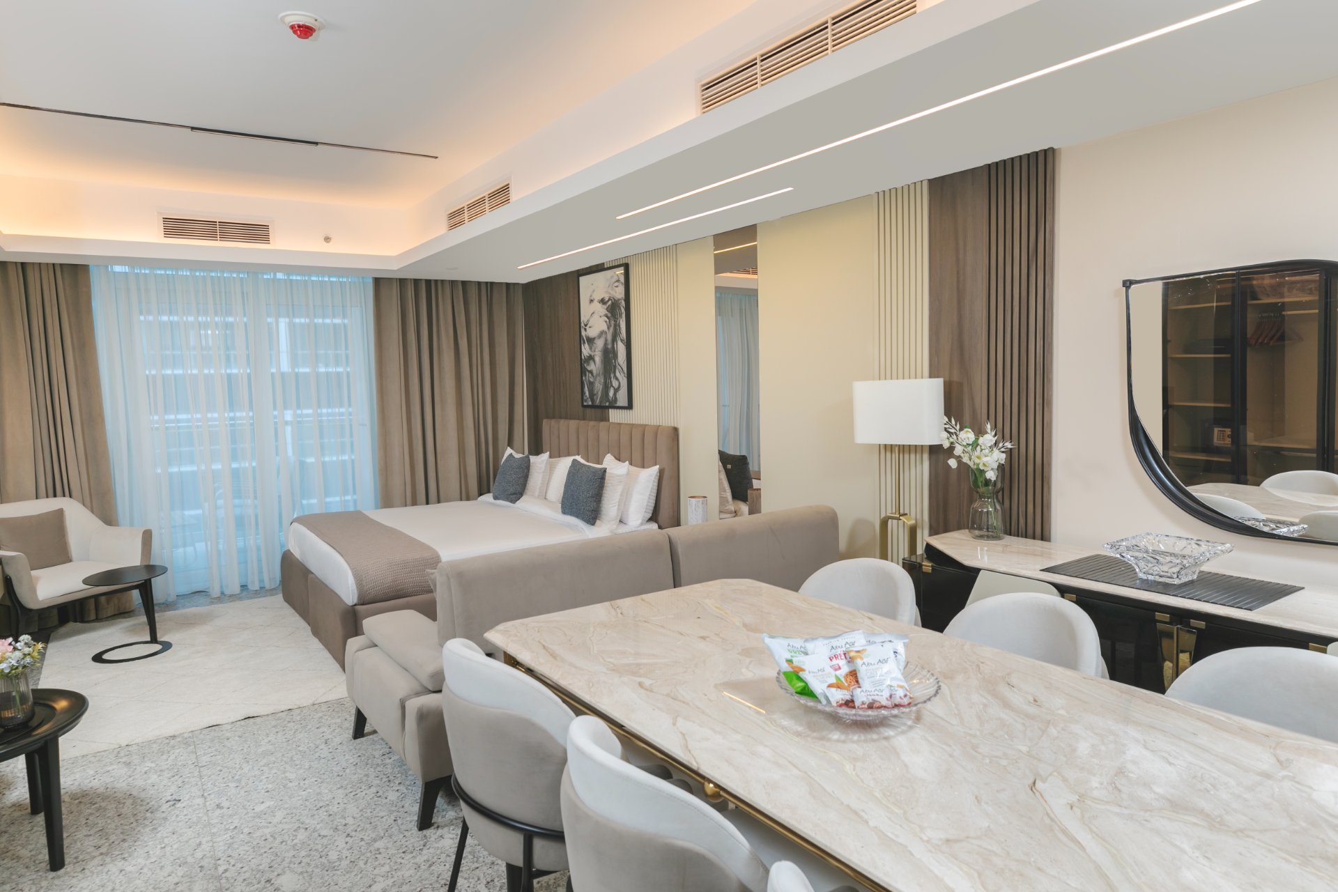 Deluxe Suite at Hilton view 2