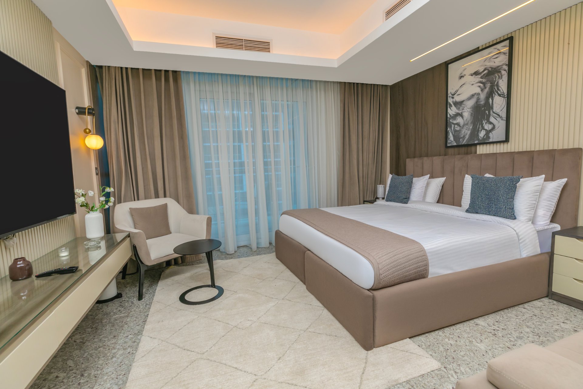 Deluxe Suite at Hilton view 3