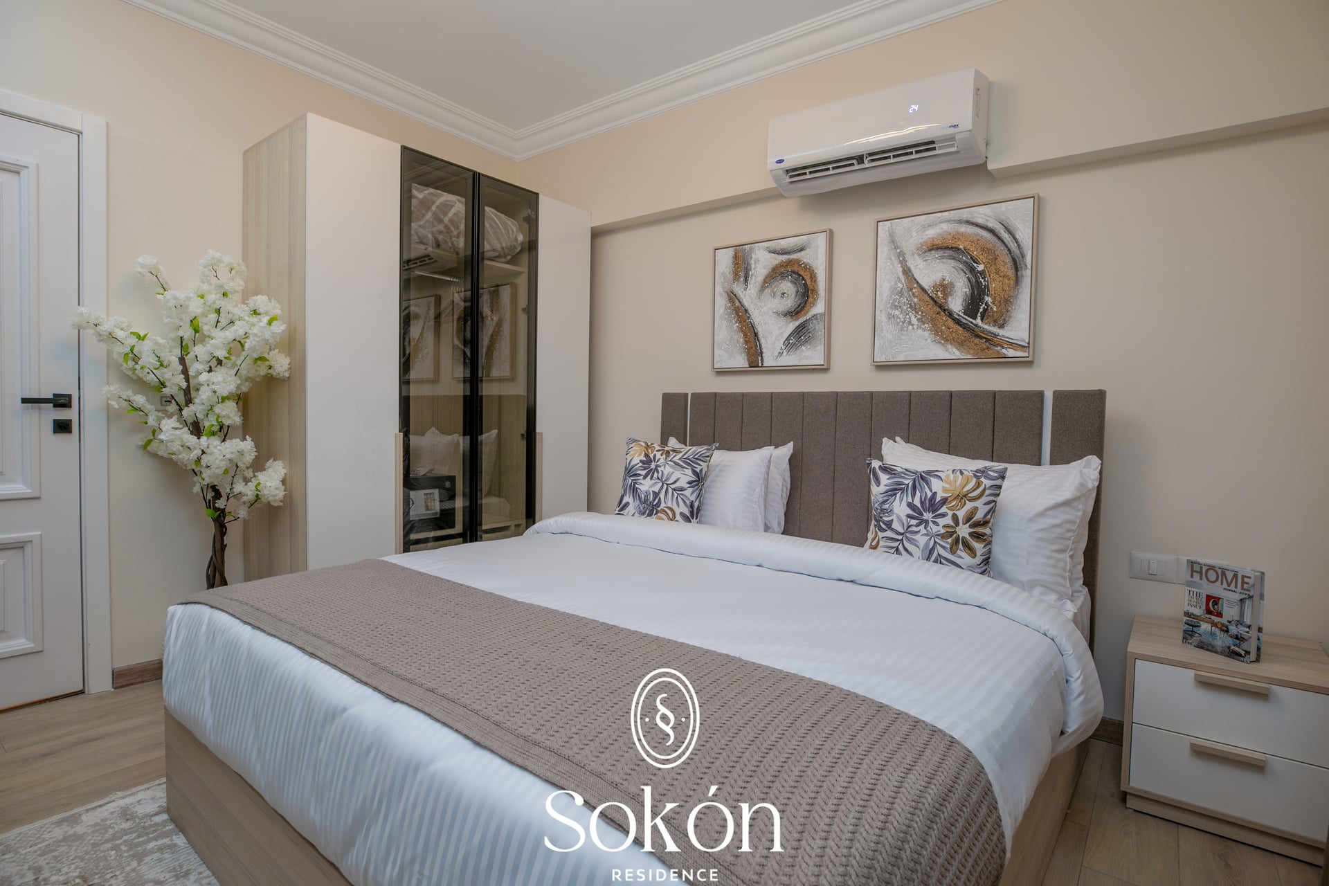 R 111 One - Bedroom view 3